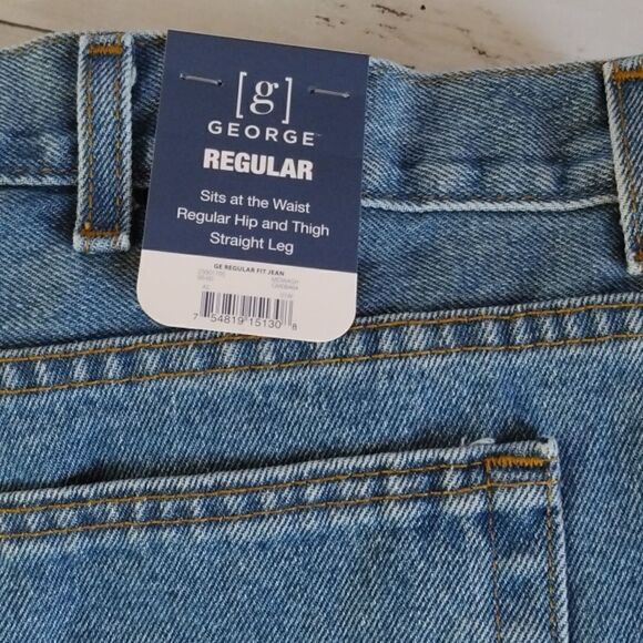 Men's Big & Tall Regular Fit Jean - Picture 7 of 11